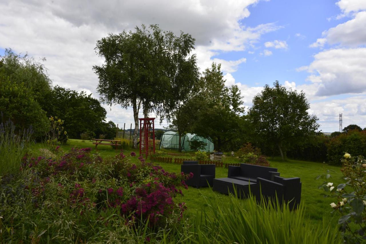 Bed and Breakfast Couloumine Breizh Saint-Aignan  Экстерьер фото