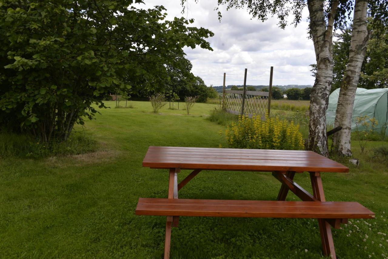 Bed and Breakfast Couloumine Breizh Saint-Aignan  Экстерьер фото